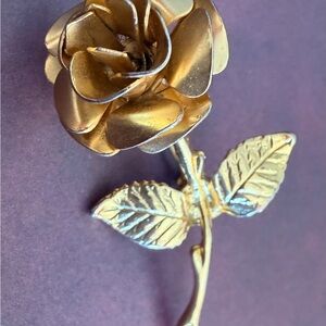 Vintage Gold Trembler Rose Brooch | Retro Floral Pin | 1950s Style
